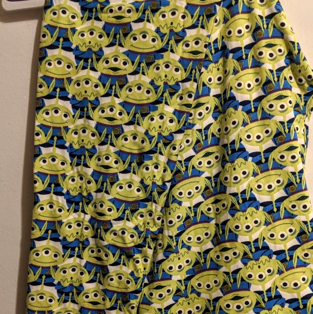 Lularoe Leggings TC Toy Story Alien print